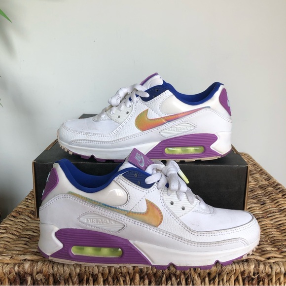 SOLD Nike Women's Air Max 90 SE Easter Sneakers - Picture 3 of 13